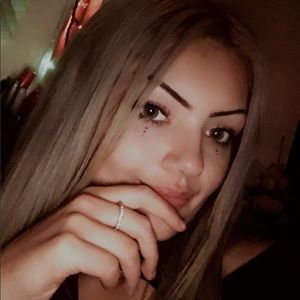 Meet your Posher, Bella